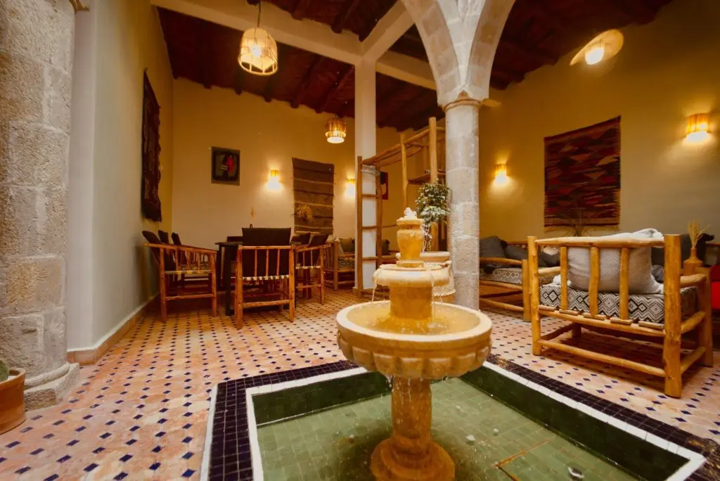 Stays & accommodation